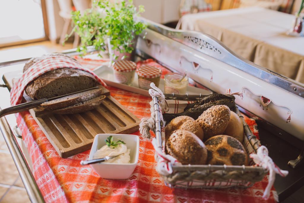 Dreimaederlhaus - Das Vegetarische Boutique Hotel Füssen Esterno foto