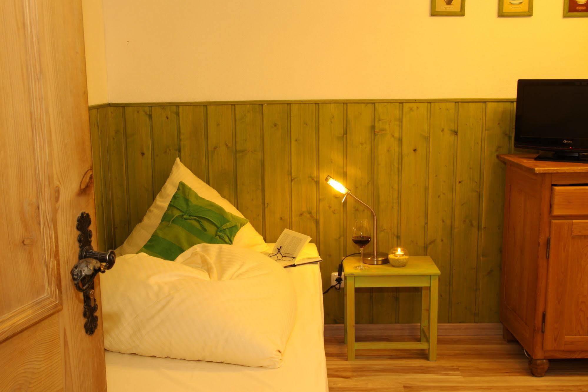 Dreimaederlhaus - Das Vegetarische Boutique Hotel Füssen Esterno foto
